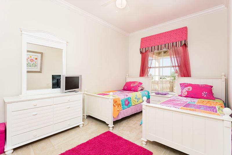 Popular attractions Area Nearby Property